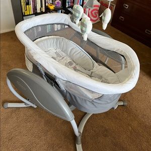 Graco Glider Swing
